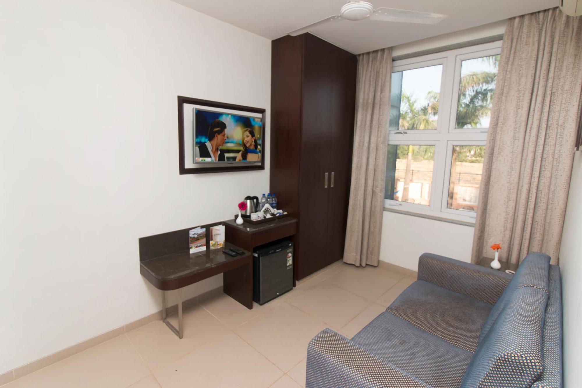 7 Apple Resort Lonavala Exterior photo