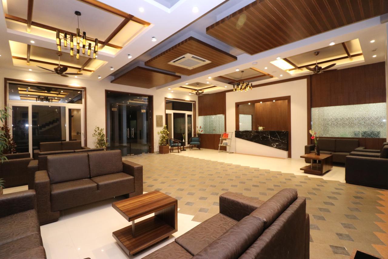 7 Apple Resort Lonavala Exterior photo