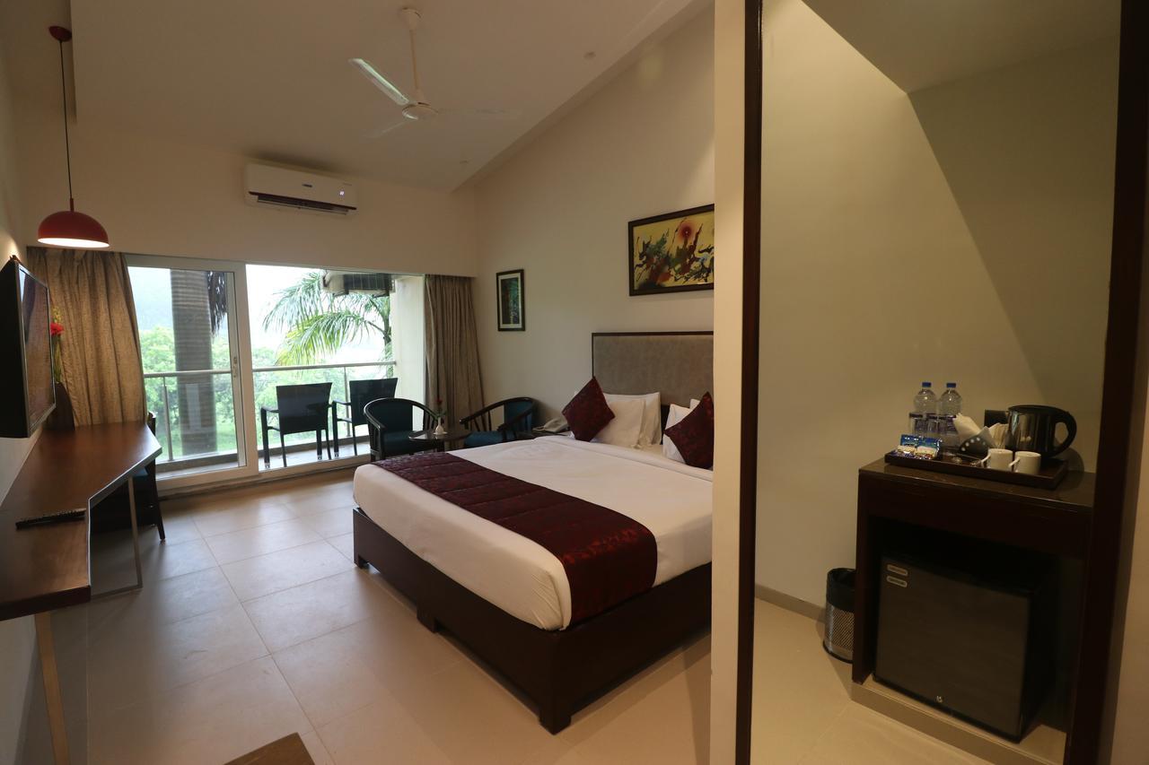 7 Apple Resort Lonavala Exterior photo